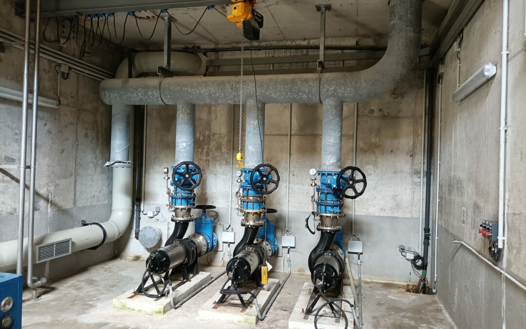 Conservación y mantenimiento de las instalaciones electromecánicas de abastecimiento y agua regenerada. Madrid.